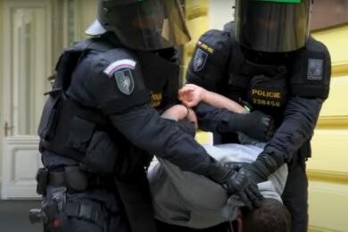 Policejního cvičení OSTROV 2024 se zúčastnilo téměř 200 policistů napříč službami.