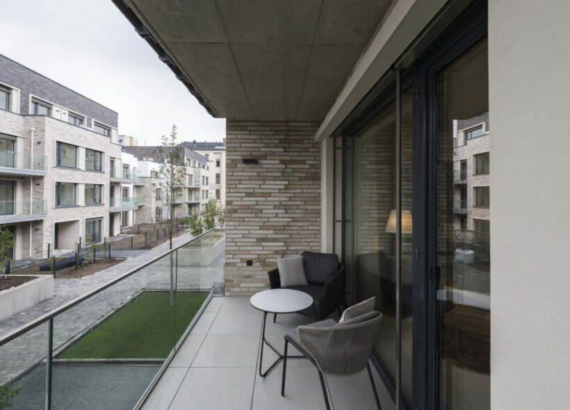 Vzorový byt v Holešovicích má velkorysý balkon.