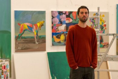 Světově uznávaný španělský malíř Octavi Arrizabalaga vystavuje do konce června svá díla poprvé vystavuje v České republice. 